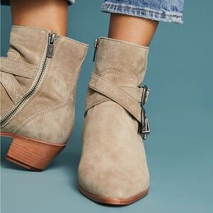 NEW FRYE ‘Ellen’ Buckle Suede Ankle Boots • 8.5